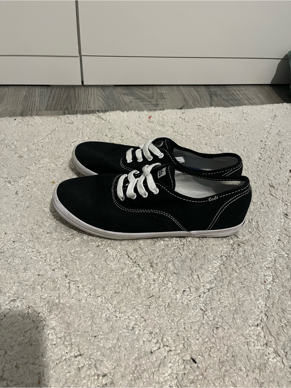 Keds Black Canvas Lace-Up Sneakers with White Accents size 6 casual everyday